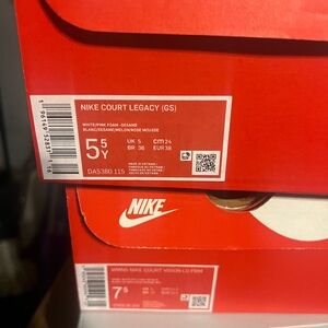 Now Court Legacy kids 5.5 white, pink green sole